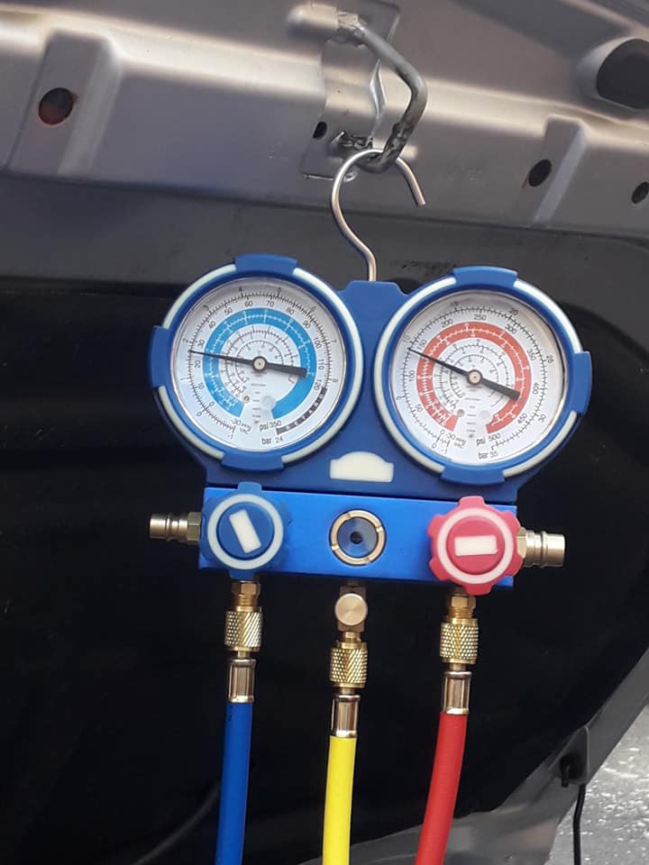 Aer conditionat auto 3.jpg