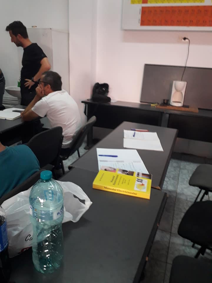 Manualul Electricianului 2.jpg