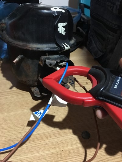 Clamp metrul pe comunul alimentarii compresorului  (Custom).JPG