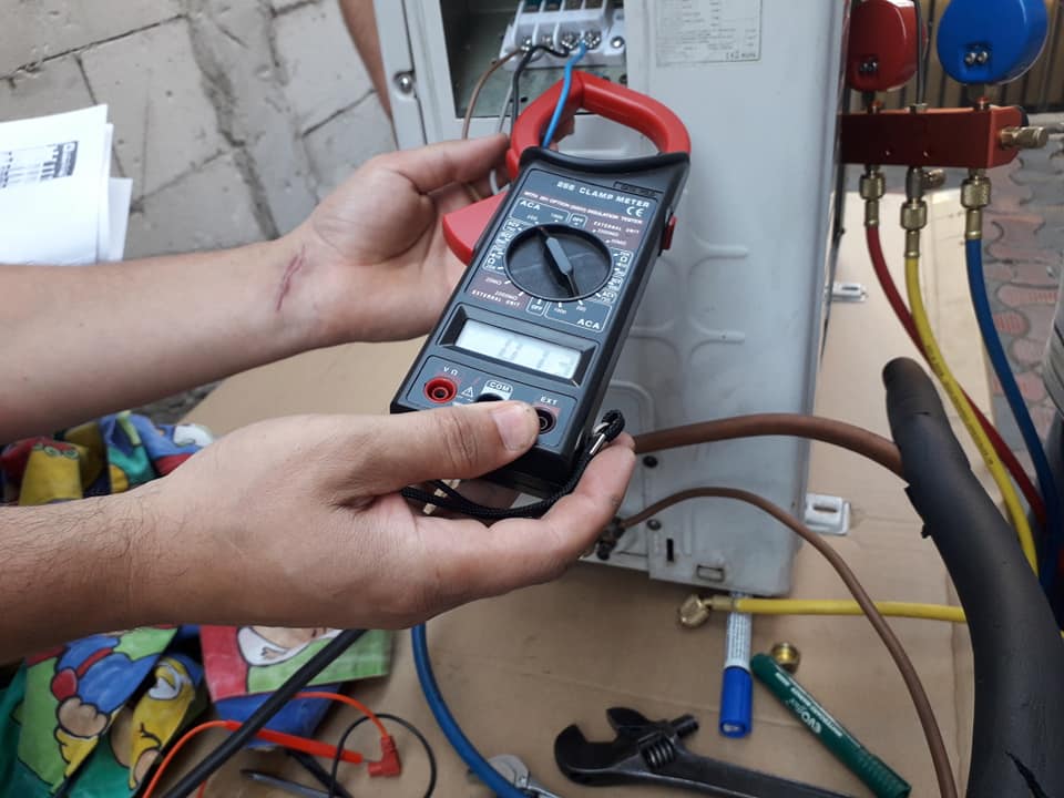 compresorul absoarbe I=7,2A.jpg