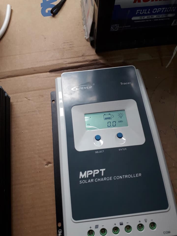 controler sisteme fotovoltaice P=1800W mppt.jpg