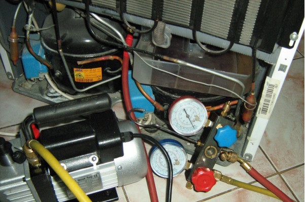 scule frigotehnist.jpg