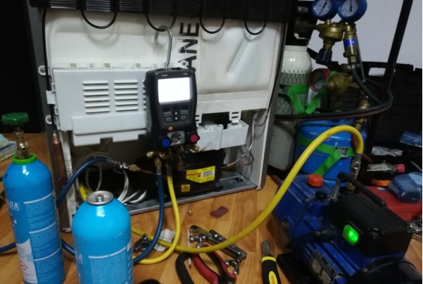 trusa de frigotehnist.jpg