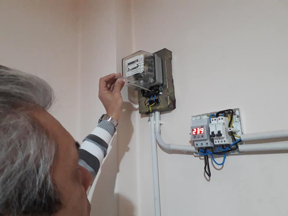 verificam corectitudinea lagaturilor electrice la contor .jpg