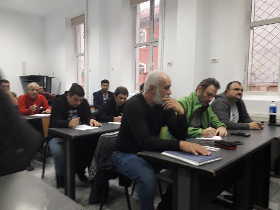 Clasa este plina la examen fotovoltaici .jpg