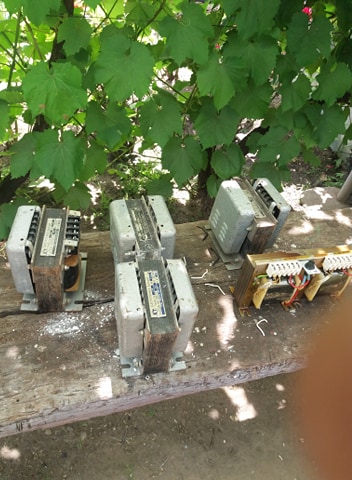 transformatoare U=230V la 24V.jpg