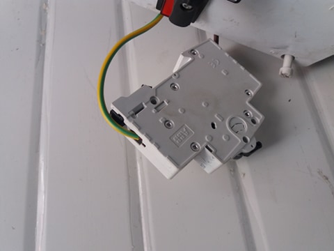 DISJUNCTOR DEFECT.jpg