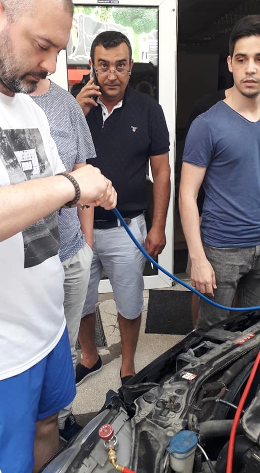 montaj cuple aer conditionat auto .jpg