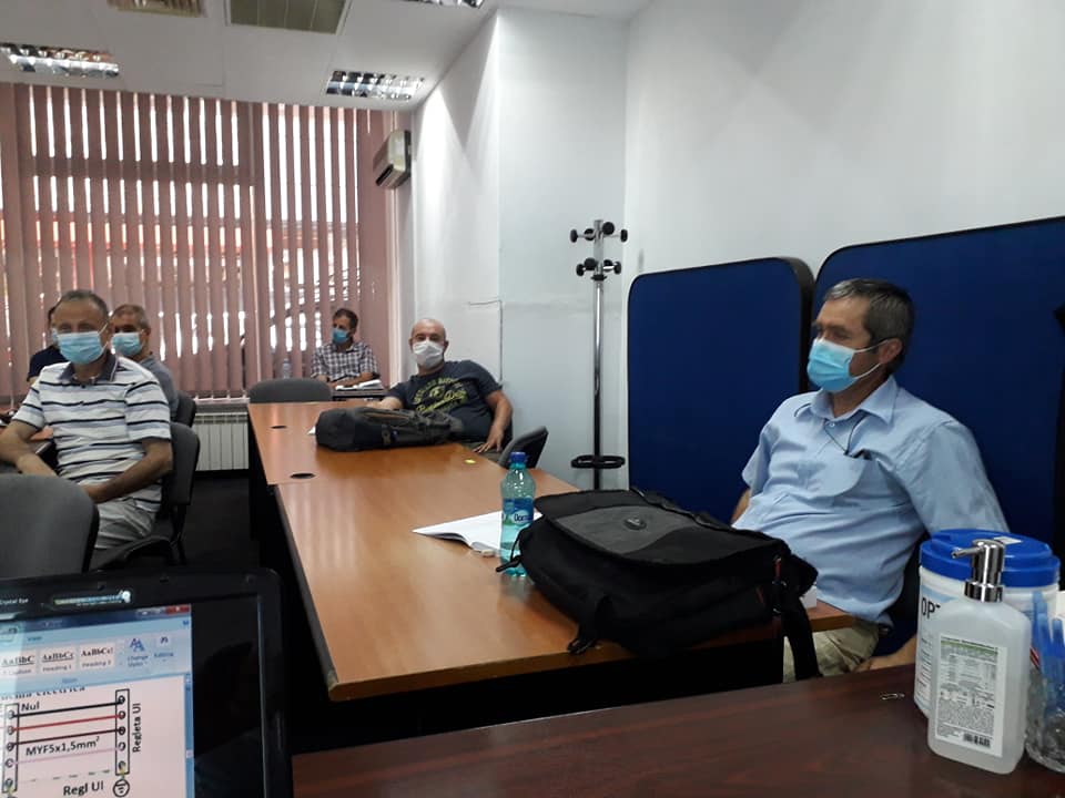 aer conditionat recuperare freon.jpg