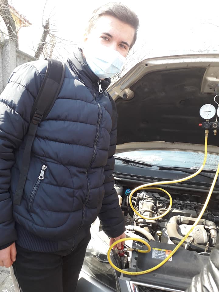 Dupa curs invatam sa reparam un ac auto.jpg