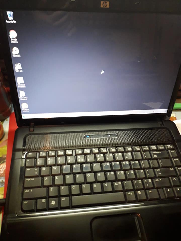 Laptop 2 HP cu sist operare.jpg