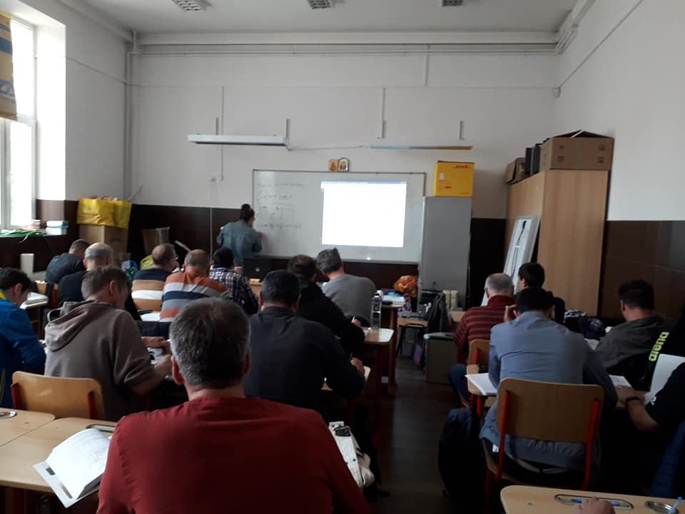 priza imp sala este plina ..jpg