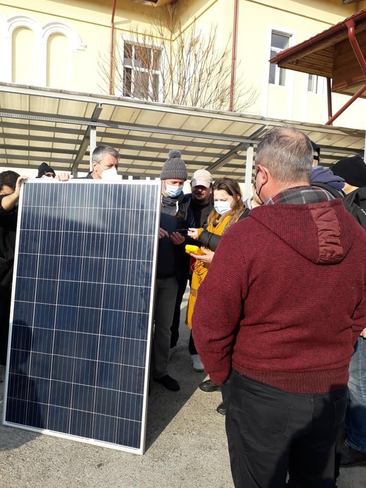panou fotovoltaic.jpg
